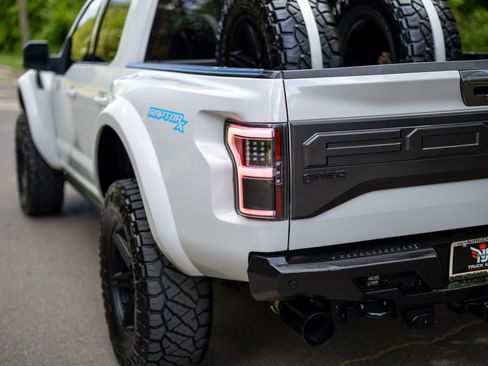 Used 2018 Ford F150 Raptor w/ Equipment Group 802A Luxury AWD/4WD image 27