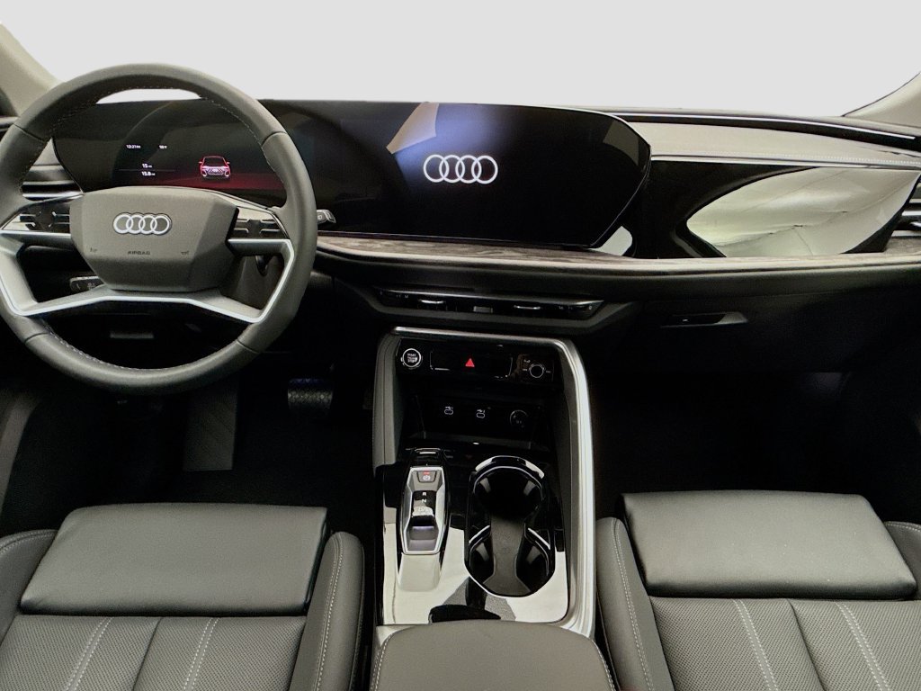 Used 2025 Audi Q5 Premium Plus w/ Premium Plus AWD/4WD image 13