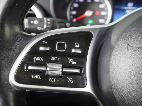 Used 2022 Mercedes-Benz GLC 300 4MATIC w/ Premium Package Lite image 42