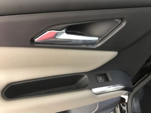 New 2026 Chevrolet Traverse LT w/ Driver Confidence Package image 12