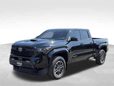 Used 2024 Toyota Tacoma TRD Sport w/ TRD Sport Premium Package AWD/4WD image 3