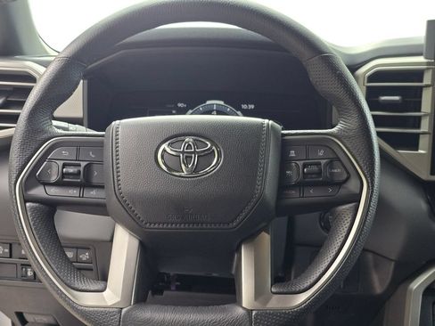 Used 2026 Toyota Tundra Limited AWD/4WD image 14