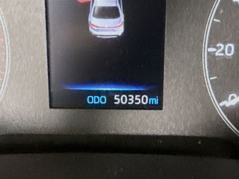 Used 2024 Toyota Corolla LE image 16