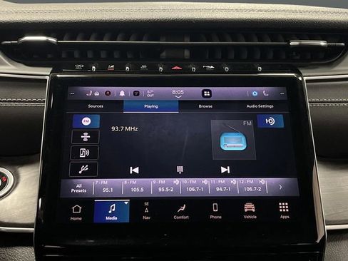 Used 2022 Jeep Grand Cherokee L Limited image 19