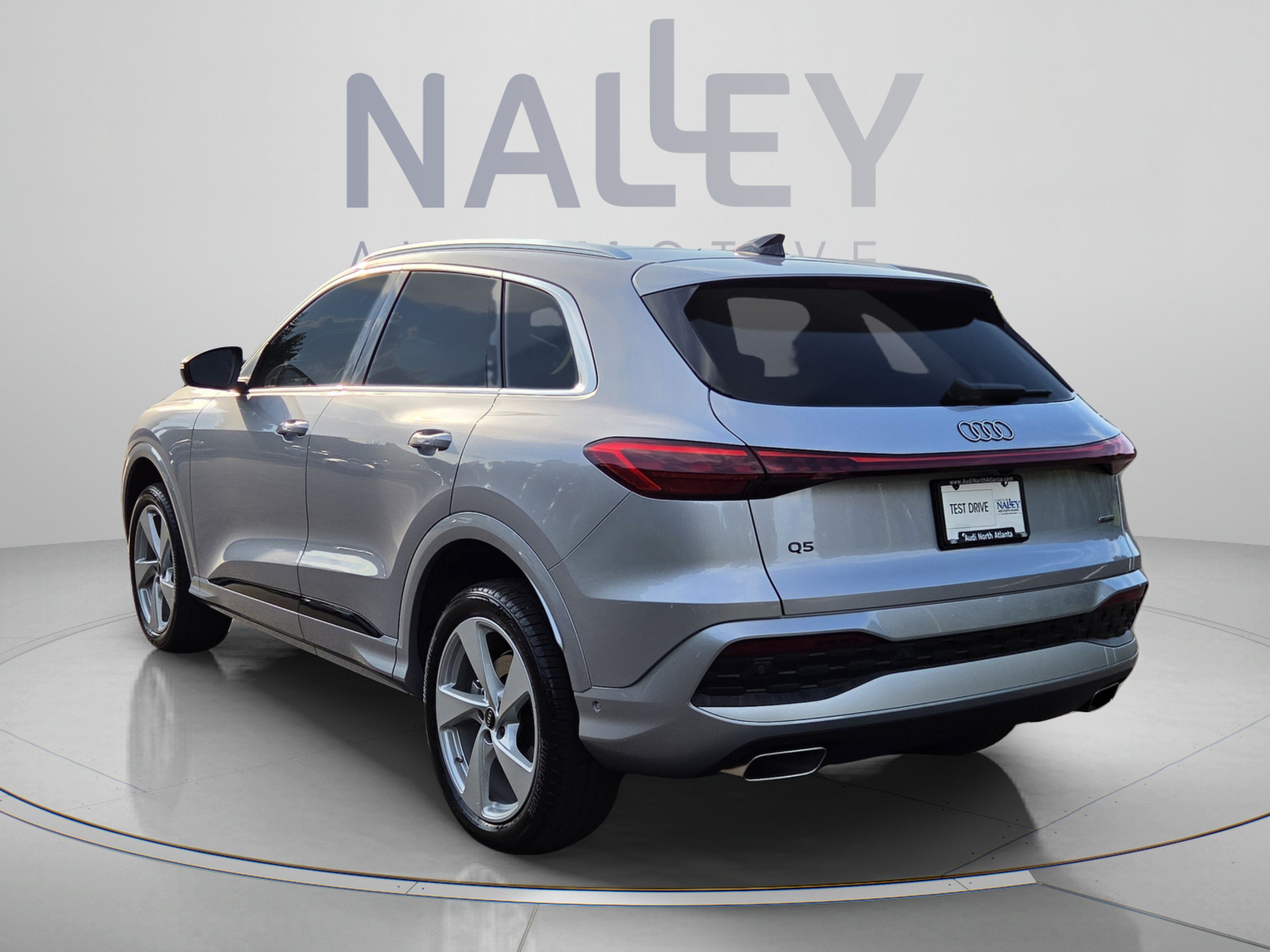 Used 2026 Audi Q5 Premium Plus AWD/4WD image 3