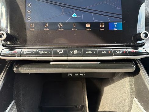Used 2024 Jeep Wagoneer Series II w/ Flexible Seating Group AWD/4WD image 42