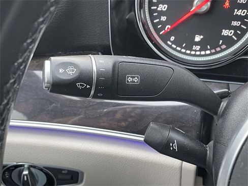 Used 2019 Mercedes-Benz E 300 4MATIC image 22