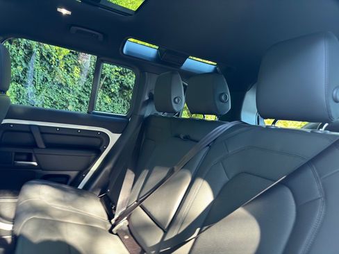 New 2025 Land Rover Defender 110 S image 15