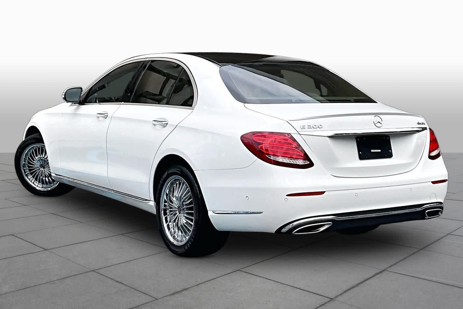 Used 2019 Mercedes-Benz E 300 4MATIC image 11