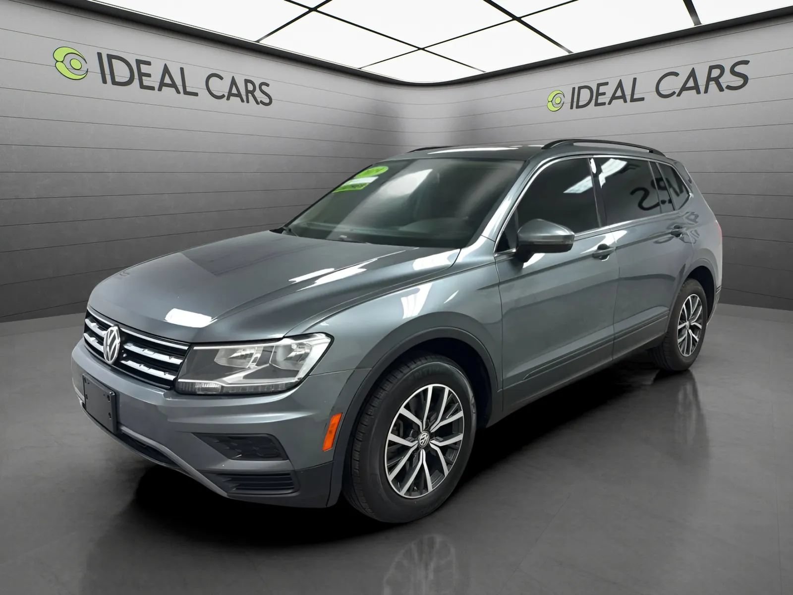 Used 2019 Volkswagen Tiguan SE FWD image 1