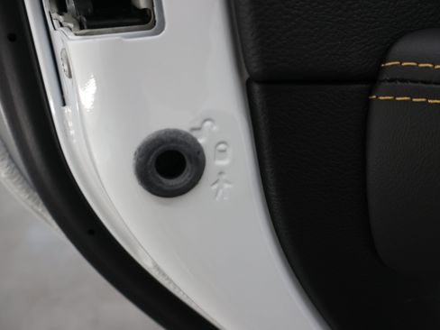 Used 2025 Jeep Wrangler Unlimited Sahara AWD/4WD image 35