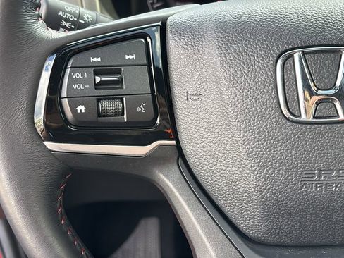 Used 2025 Honda Odyssey Sport-L image 17