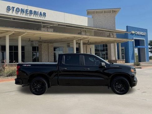 Used 2023 Chevrolet Silverado 1500 Custom AWD/4WD image 4