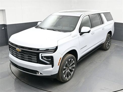 New 2026 Chevrolet Suburban High Country image 42