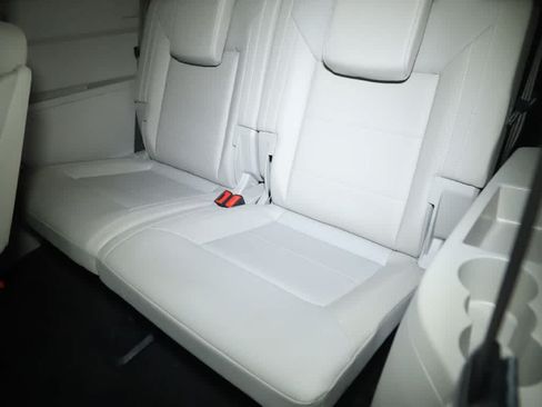 Certified 2023 Volkswagen Atlas SEL AWD/4WD image 15