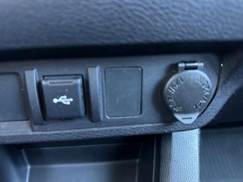 Used 2021 Toyota Tacoma SR AWD/4WD image 20