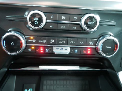 Used 2022 Ford F150 Lariat w/ Equipment Group 502A High image 23