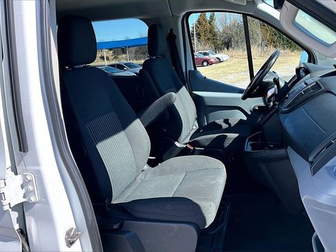 Used 2016 Ford Transit 150 XL image 7