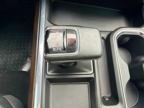 Used 2025 Chevrolet Silverado 1500 High Country w/ High Country Premium Package AWD/4WD image 42