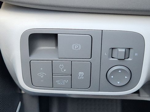 New 2025 Hyundai Ioniq 6 SEL image 30