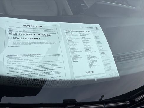 Used 2025 Volkswagen Atlas SEL image 33