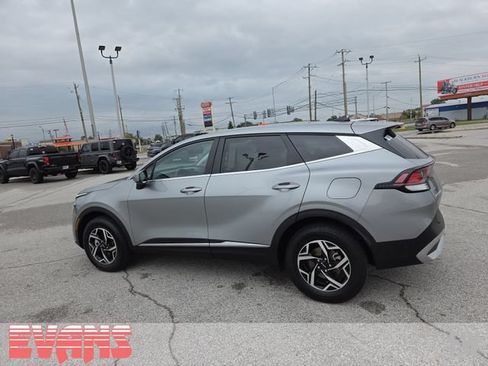 Used 2024 Kia Sportage LX AWD/4WD image 24