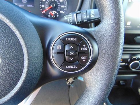 Used 2021 Kia Soul LX image 17