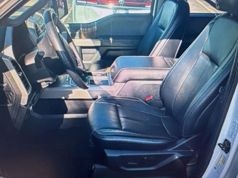 Used 2019 Ford F150 Lariat w/ FX4 Off-Road Package AWD/4WD image 3