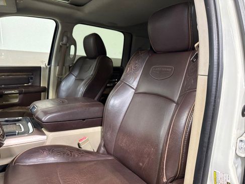 Used 2017 RAM 3500 Laramie Longhorn image 16