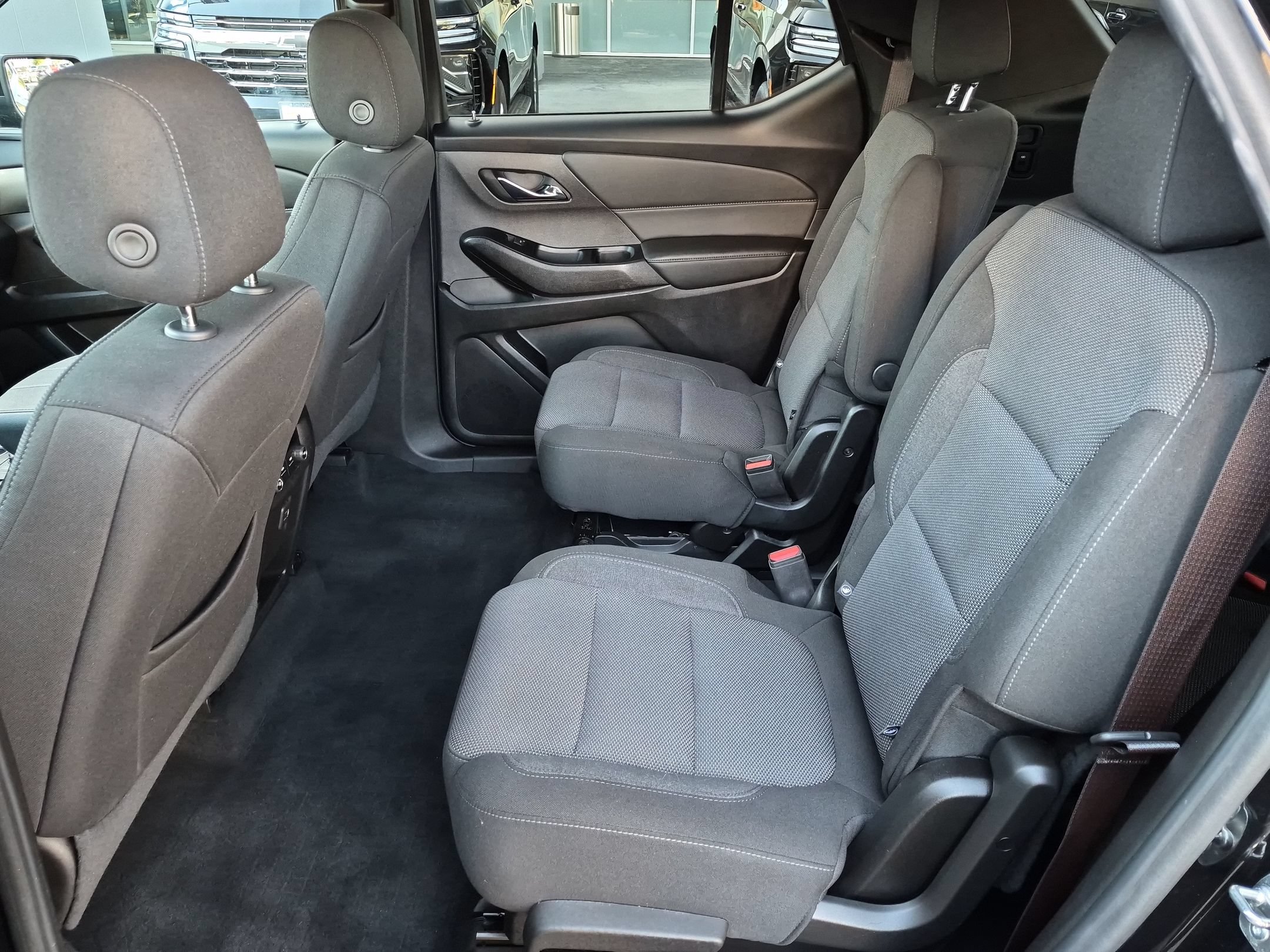 Used 2023 Chevrolet Traverse LT w/ LPO, Floor Liner Package FWD image 24