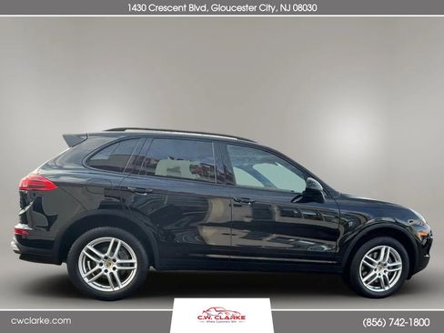 Used 2018 Porsche Cayenne image 5