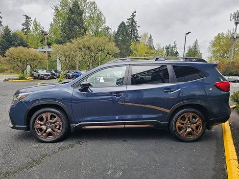 Used 2025 Subaru Ascent Bronze Edition AWD/4WD image 4
