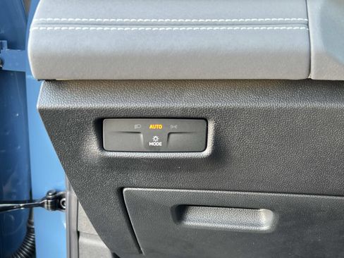 New 2026 Volkswagen Tiguan SE R-Line image 25