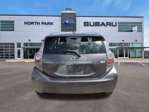 Used 2013 Toyota Prius C Three FWD image 4
