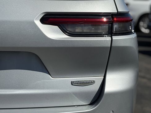 Certified 2021 Jeep Grand Cherokee L Summit image 13