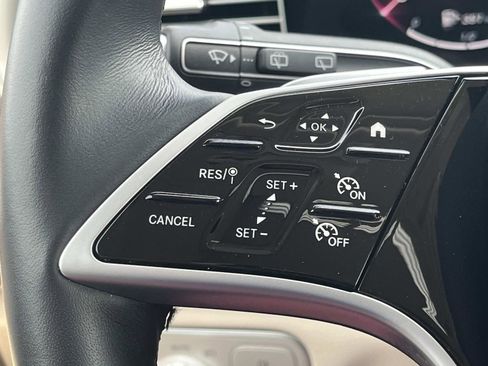 Certified 2025 Mercedes-Benz GLE 350 4MATIC image 25