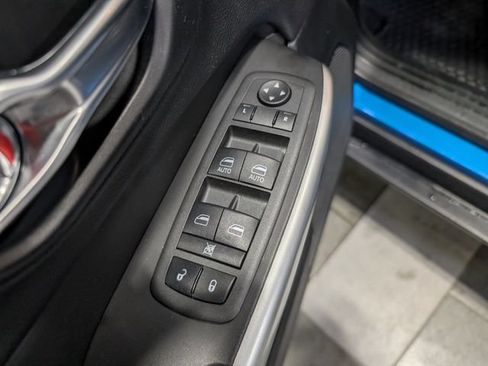 Used 2022 Jeep Cherokee Latitude w/ Sun & Sound Group AWD/4WD image 14