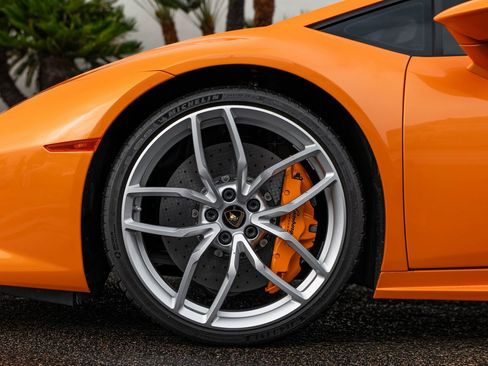 Used 2015 Lamborghini Huracan LP 610-4 image 9