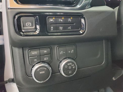 New 2026 GMC Yukon Elevation w/ LPO, Floor Liner Package image 13