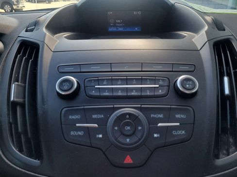 Used 2019 Ford Escape S image 25