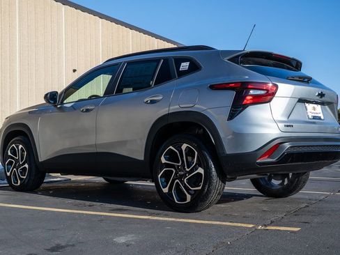 New 2026 Chevrolet Trax RS image 5