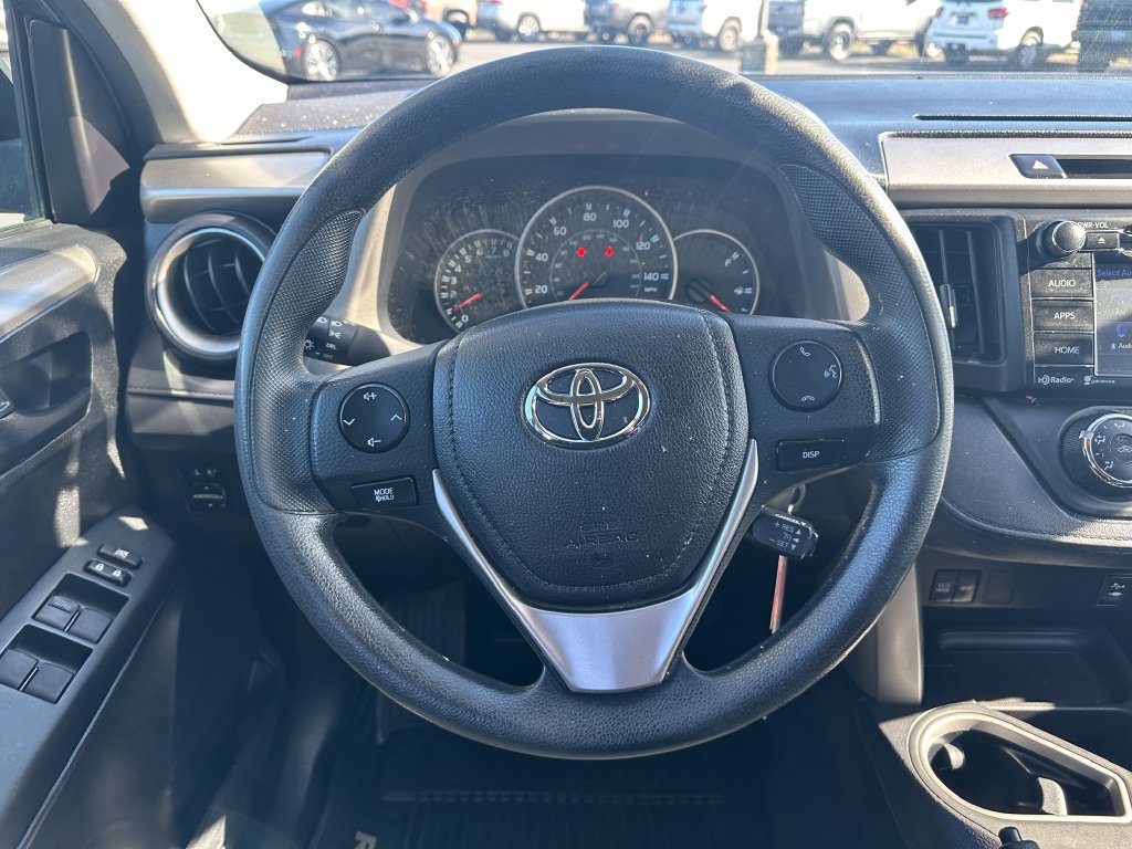 Used 2016 Toyota RAV4 LE AWD/4WD image 18