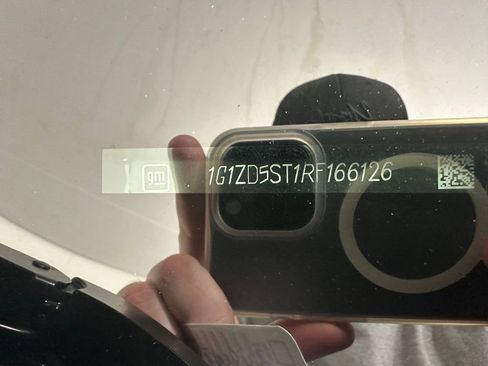 Used 2024 Chevrolet Malibu LT image 35