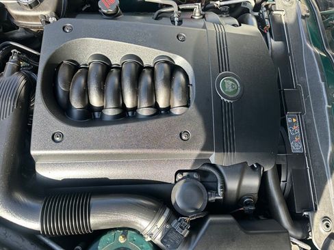 Used 2005 Jaguar XK8 Convertible RWD image 24