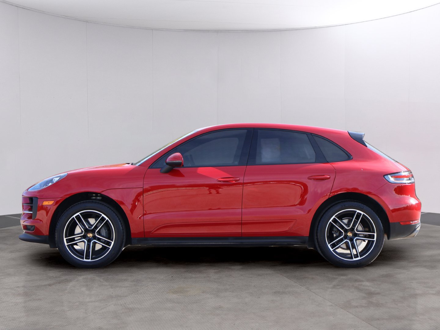 Used 2020 Porsche Macan S AWD/4WD image 2