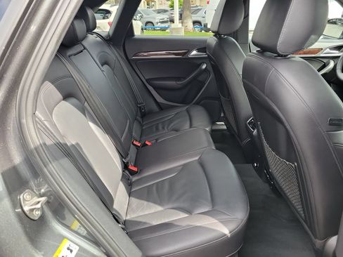Used 2018 Audi Q3 2.0T Premium Plus w/ Premium Plus Package AWD/4WD image 18