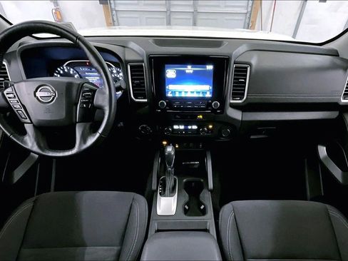Used 2024 Nissan Frontier SV w/ SV Convenience Package image 14