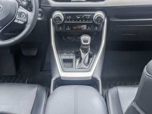Used 2021 Toyota RAV4 XLE Premium FWD image 20