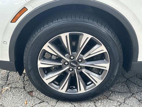 Used 2022 Lincoln Corsair Reserve w/ Equipment Group 201A image 11