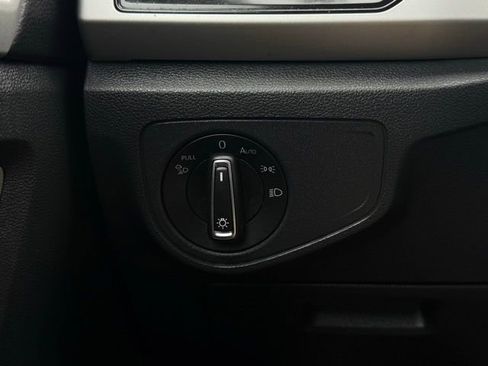 Used 2022 Volkswagen Atlas SE image 30